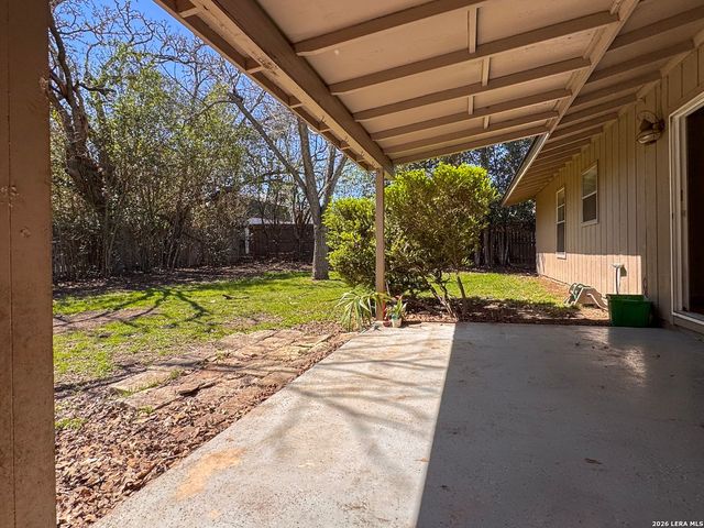 215 Oak Park, Boerne, TX 78006