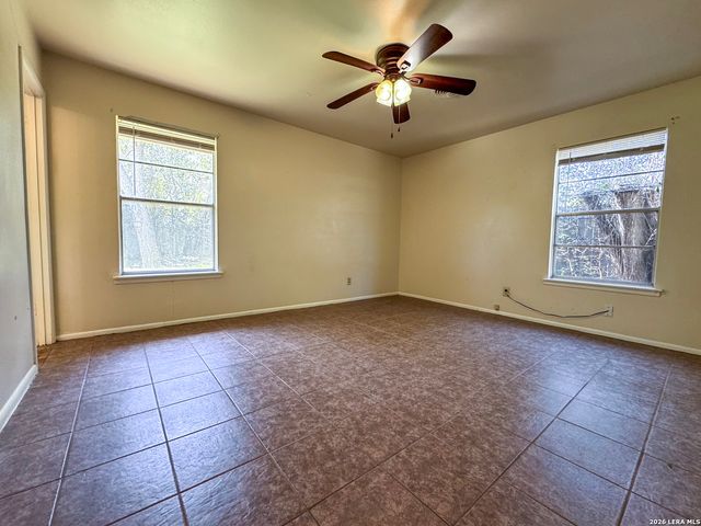 215 Oak Park, Boerne, TX 78006