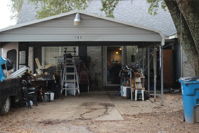 102 Remington Circle, Gun Barrel City, TX 75156