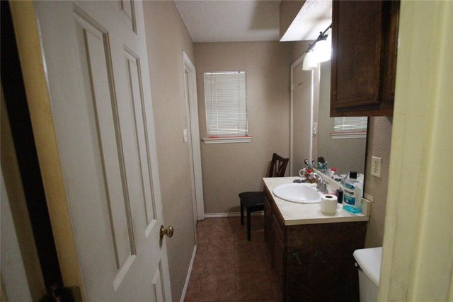 102 Remington Circle, Gun Barrel City, TX 75156