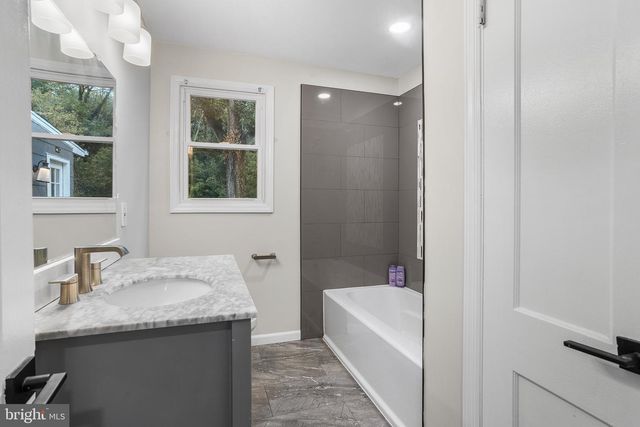2018 RANCOCAS RD, Burlington, NJ 08016