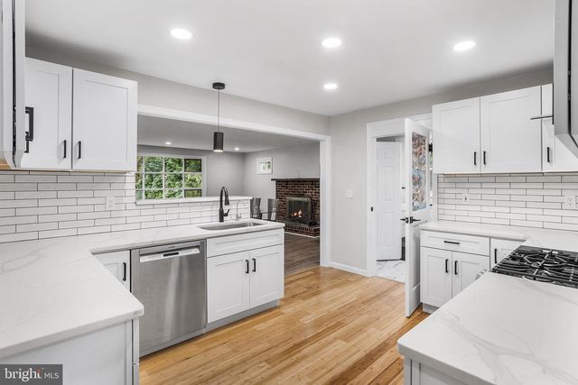 2018 RANCOCAS RD, Burlington, NJ 08016
