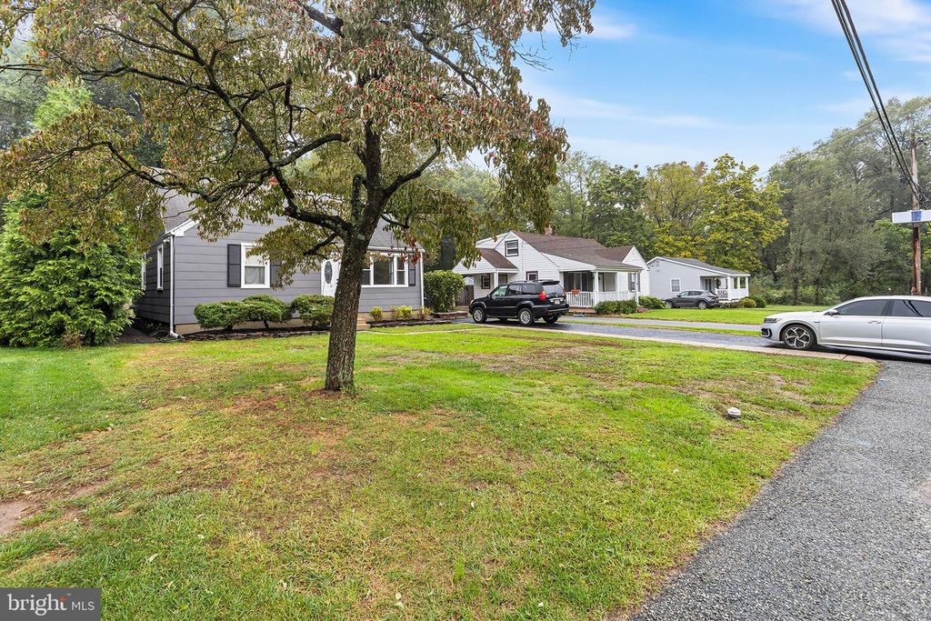 2018 RANCOCAS RD, Burlington, NJ 08016 — photo 4