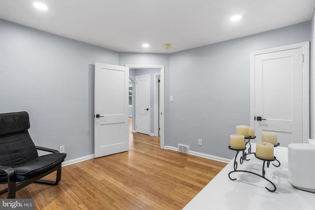 2018 RANCOCAS RD, Burlington, NJ 08016 — photo 5