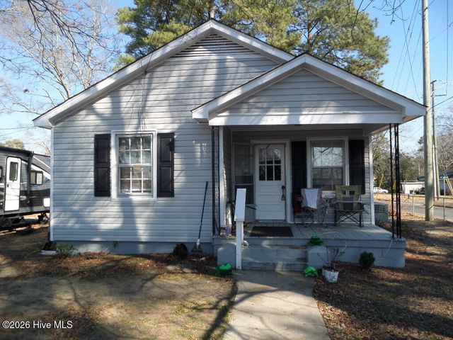 701 Hardee Road, Kinston, NC 28504