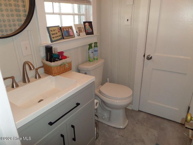 701 Hardee Road, Kinston, NC 28504