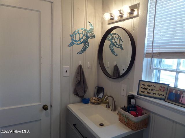 701 Hardee Road, Kinston, NC 28504