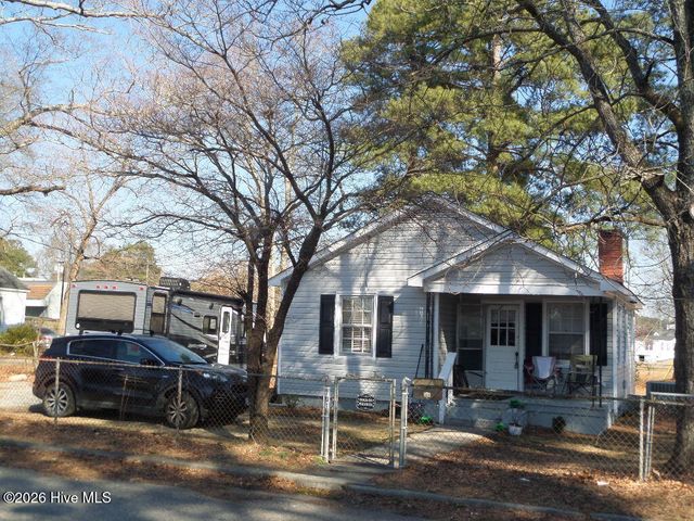 701 Hardee Road, Kinston, NC 28504