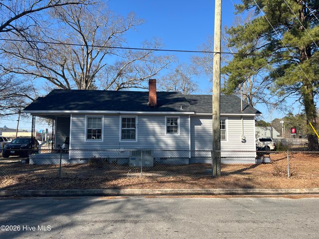 701 Hardee Road, Kinston, NC 28504