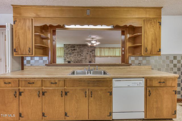 428 Allen Drive, Kingsport, TN 37660