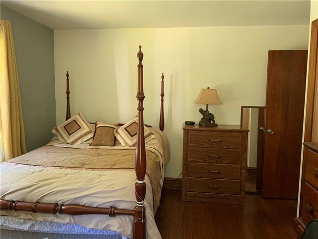 28 Old Reservoir Road, Cumberland, RI 02884