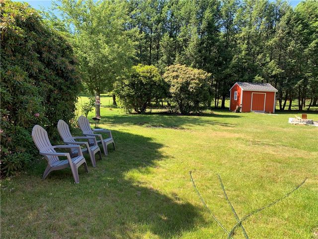 28 Old Reservoir Road, Cumberland, RI 02884