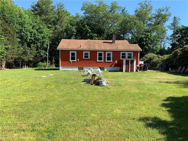 28 Old Reservoir Road, Cumberland, RI 02884
