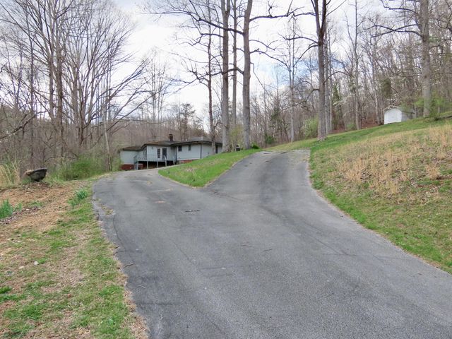 875 McNeil-Corn Creek Road, Rockholds, KY 40759