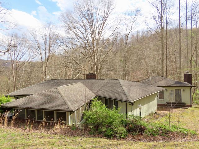 875 McNeil-Corn Creek Road, Rockholds, KY 40759