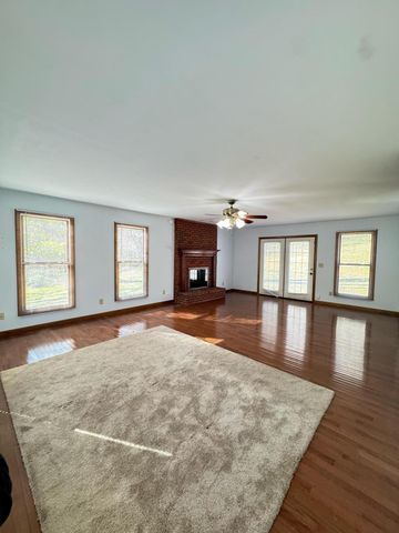 875 McNeil-Corn Creek Road, Rockholds, KY 40759