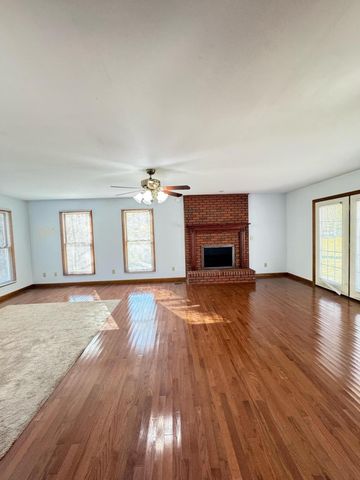 875 McNeil-Corn Creek Road, Rockholds, KY 40759