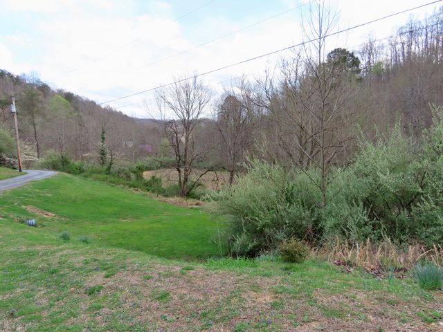 875 McNeil-Corn Creek Road, Rockholds, KY 40759