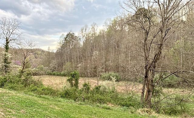 875 McNeil-Corn Creek Road, Rockholds, KY 40759