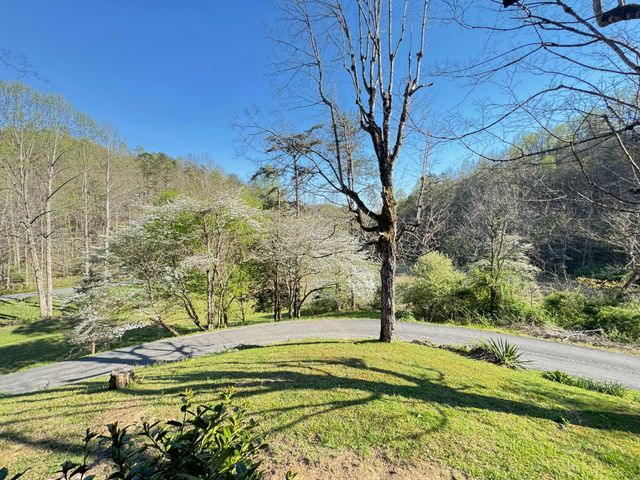 875 McNeil-Corn Creek Road, Rockholds, KY 40759