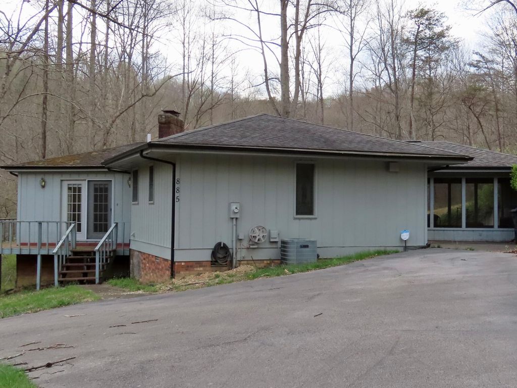 875 McNeil-Corn Creek Road, Rockholds, KY 40759