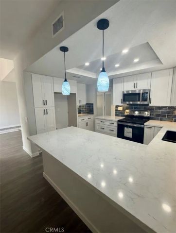 2481 Paseo Circulo, Tustin, CA 92782
