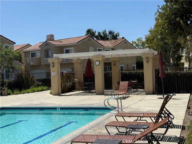 2481 Paseo Circulo, Tustin, CA 92782