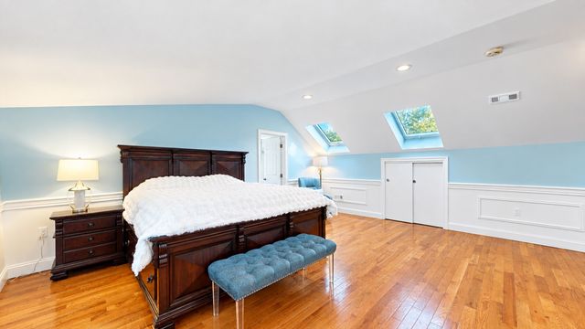 9 Fells Circle, Wellesley, MA 02482