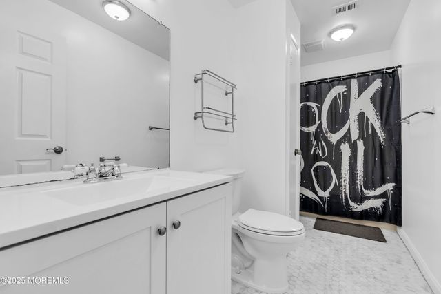 507 Harding Road 5, Freehold, NJ 07728