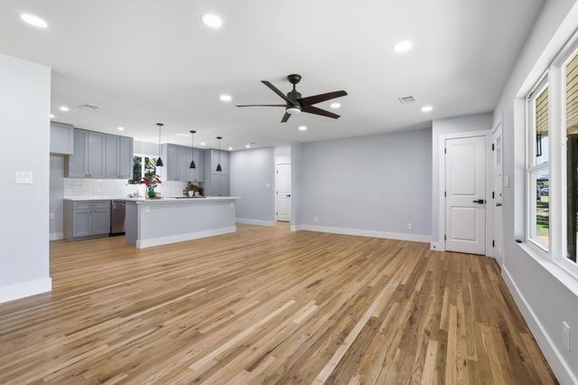 709 Lipscomb Street, Bonham, TX 75418