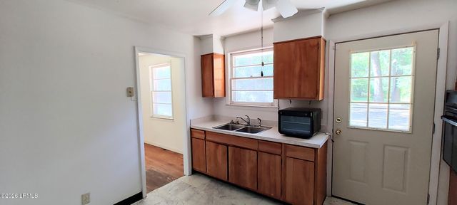 967 Sea Island Parkway, St. Helena Island, SC 29920