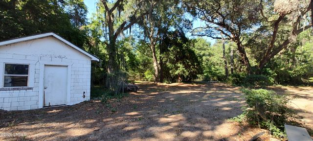 967 Sea Island Parkway, St. Helena Island, SC 29920