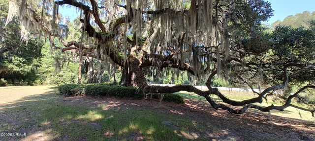 967 Sea Island Parkway, St. Helena Island, SC 29920