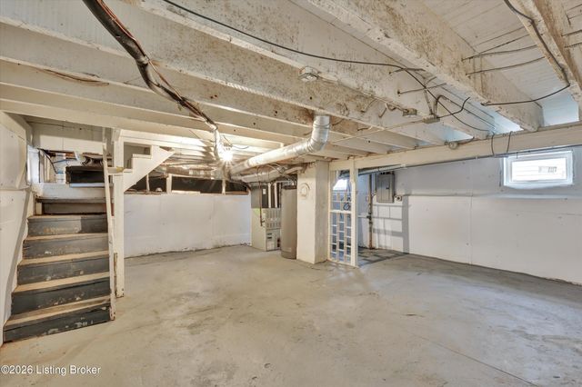 1351 McHenry St, Louisville, KY 40217