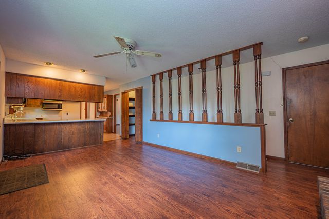 713 HOMESTEAD DR, Moberly, MO 65270