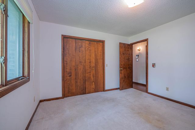 713 HOMESTEAD DR, Moberly, MO 65270
