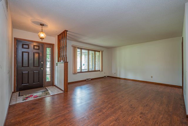 713 HOMESTEAD DR, Moberly, MO 65270