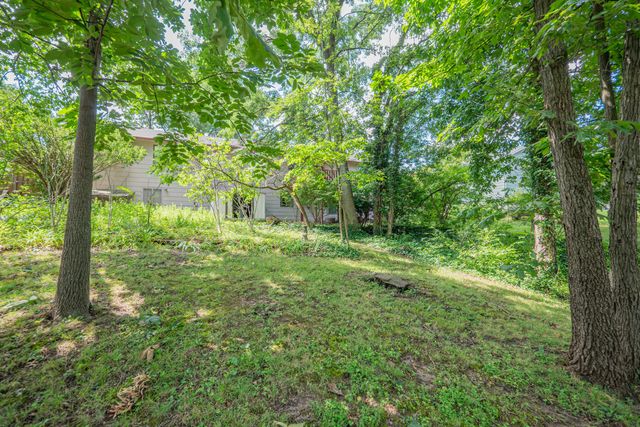 713 HOMESTEAD DR, Moberly, MO 65270