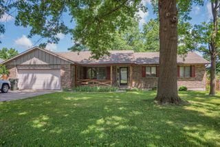 713 HOMESTEAD DR, Moberly, MO 65270