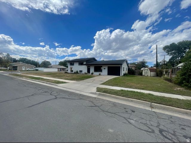 5822 S GOLDEN DR, Murray, UT 84123