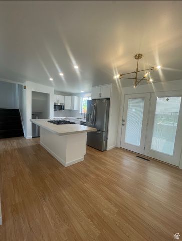 5822 S GOLDEN DR, Murray, UT 84123