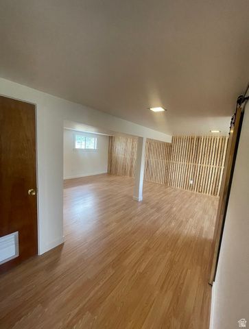 5822 S GOLDEN DR, Murray, UT 84123