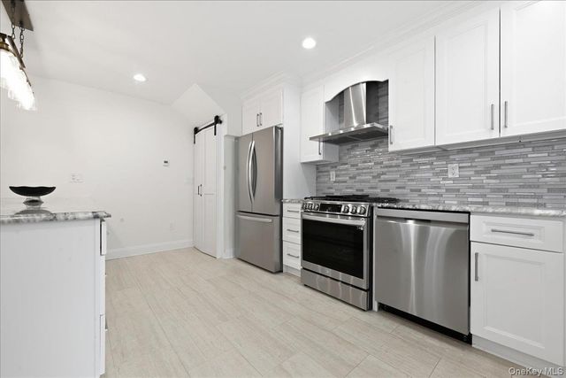 111 N 11th Street, New Hyde Park, NY 11040