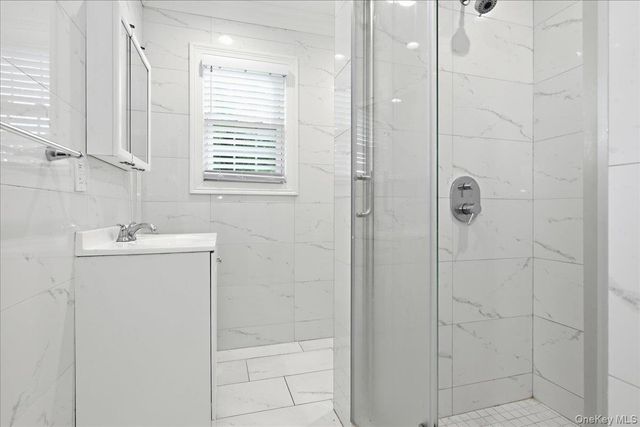 111 N 11th Street, New Hyde Park, NY 11040