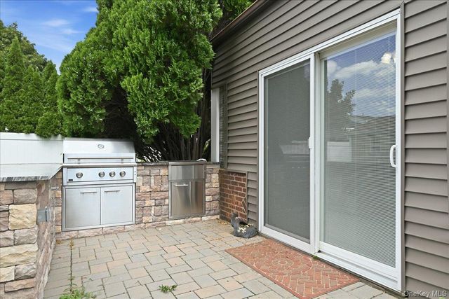 111 N 11th Street, New Hyde Park, NY 11040