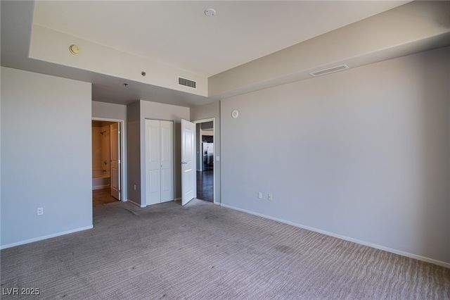 8255 Las Vegas Boulevard 1702, Las Vegas, NV 89123