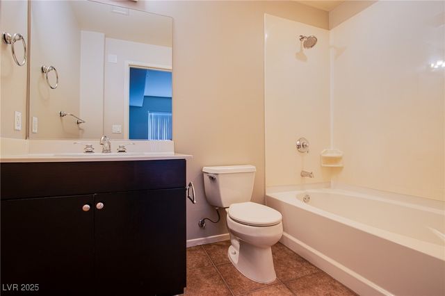 8255 Las Vegas Boulevard 1702, Las Vegas, NV 89123