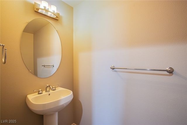 8255 Las Vegas Boulevard 1702, Las Vegas, NV 89123