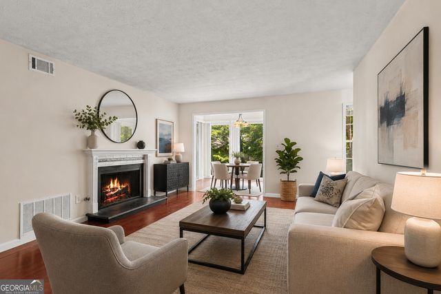 407 Natchez Trace, Sandy Springs, GA 30350