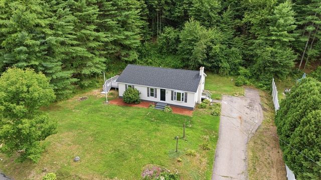 125 Glendale Cir, Ware, MA 01082